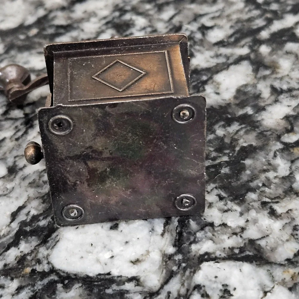 mini die-cast metal collectible old-fashioned‎ coffee grinder pencil sharpener